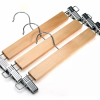 Pack 50 colgadores madera pantalon con pinzas perrito - Imagen 5