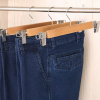 Pack 50 colgadores madera pantalon con pinzas perrito - Imagen 3