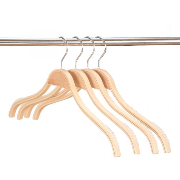 Colgador de madera con base antideslizante - Imagen 4