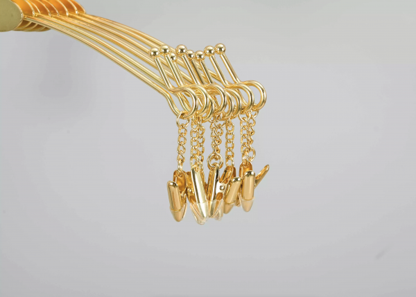 Colgador metálico dorado para lenceria, ropa interior con pinzas - Imagen 6